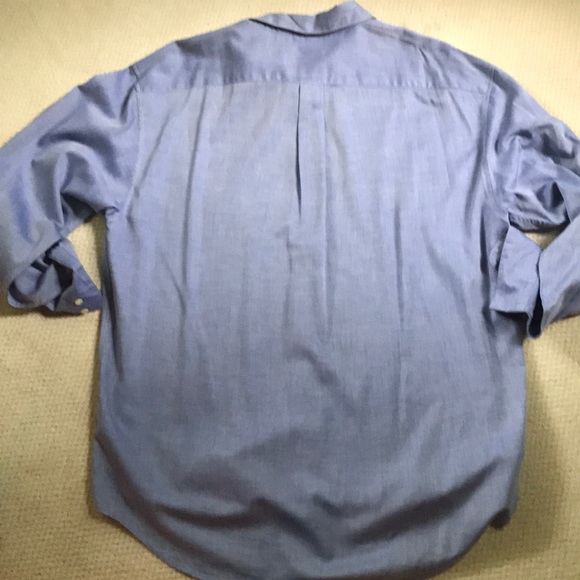⭐️ Men’s Gap casual shirt - Picture 4 of 6
